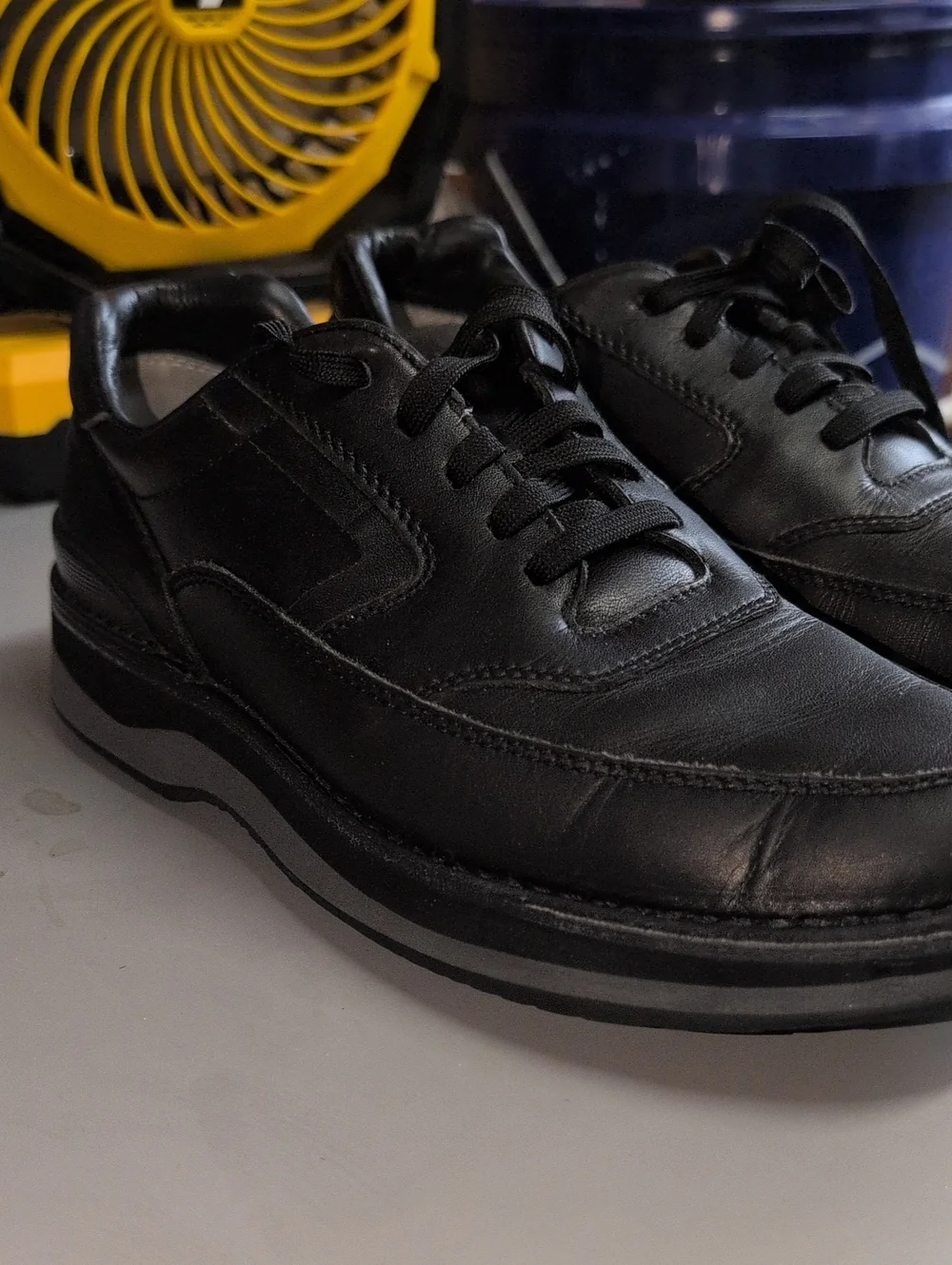 Rockport (Sz.8) Black and Gray ProWalker Men's Leather Oxfords